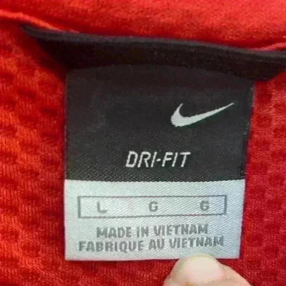 Nike Men’s Waffle-Lined 1/2 Zip Drifit Pullover. Large - Picture 9 of 12